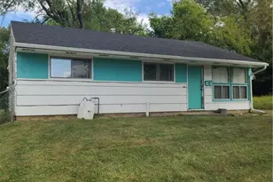 762 Ernroe Dr, Dayton, OH 45417 - Photo 1