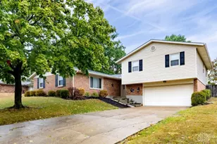 2125 Sherwood Forest Dr, Miamisburg, OH 45342 - Photo 1