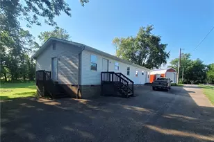 184-186 S Wood St, Wilmington, OH 45177 - Photo 1