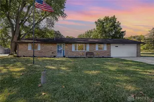 260 Kent Rd, Tipp City, OH 45371 - Photo 1