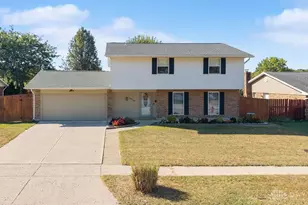 6770 Locustview Dr, Huber Heights, OH 45424 - Photo 1