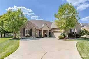 1384 Courtyard Pl, Dayton, OH 45458 - Photo 1