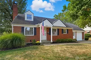 92 E Ridgeway Dr, Centerville, OH 45459 - Photo 1