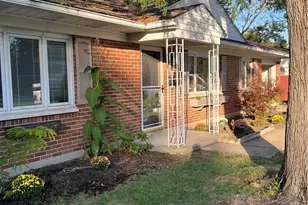 959 Kimberly Dr, Dayton, OH 45429 - Photo 1