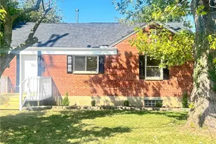 321 E Dorothy Ln, Dayton, OH 45419 - Photo 1