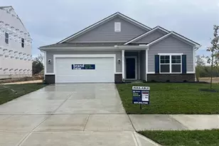 137 Evergreen Way, Brookville, OH 45309 - Photo 1