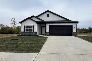 114 Evergreen Wy, Brookville, OH 45309 - Photo 1