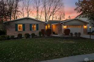 199 Finsbury Ln, Troy, OH 45373 - Photo 1