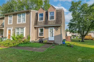 6286 Pheasant Hill Rd, Huber Heights, OH 45424 - Photo 1