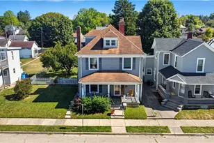 24 S 8th St, Miamisburg, OH 45342 - Photo 1