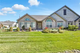 3392 Greenburn Rd, Beavercreek, OH 45434 - Photo 1