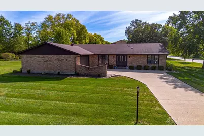 508 Peachcreek Road, Dayton, OH 45458 - Photo 1