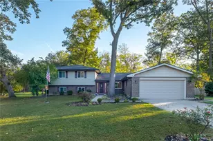 3194 Kingfisher Pl, Beavercreek, OH 45431 - Photo 1