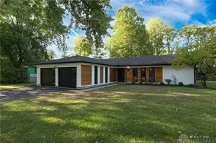 3667 Creekwood Ct, Beavercreek, OH 45430 - Photo 1