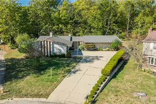 410 Amy Ct, Clayton, OH 45415 - Photo 1