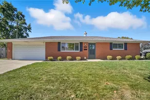 2251 Broadmoor Dr, Kettering, OH 45419 - Photo 1