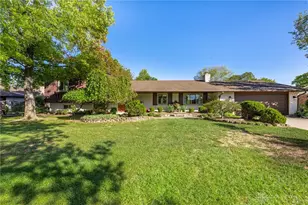 8540 Cherrycreek Dr, Dayton, OH 45458 - Photo 1