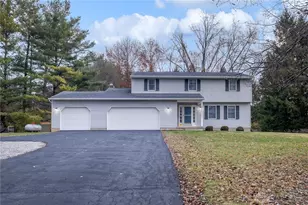 1580 Kingsway Dr, Xenia, OH 45385 - Photo 1