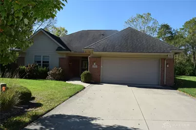 105 Rebecca Circle, Englewood, OH 45322 - Photo 1