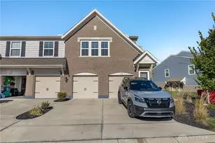 160 Old Pond Rd, Springboro, OH 45066 - Photo 1