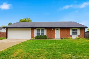 92 Kathie Ct, Germantown, OH 45327 - Photo 1