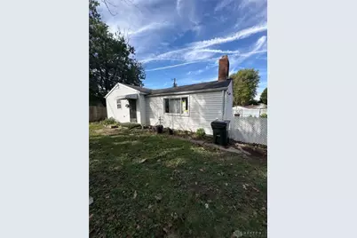 129 E McLaughlin Avenue, Fairborn, OH 45324 - Photo 1