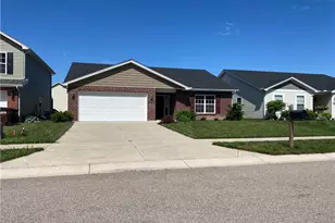 2030 Waynedale Ct, Middletown, OH 45044 - Photo 1