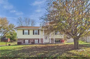 5826 Cedarwood Dr, Lewisburg, OH 45338 - Photo 1