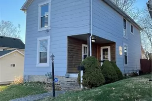 137 N Stanley St, Bellefontaine, OH 43311 - Photo 1