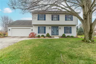 830 Pinehurst Dr, Tipp City, OH 45371 - Photo 1