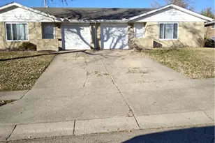 5326/5324 Greencroft Dr, Dayton, OH 45426 - Photo 1