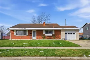 419 Falcon Dr, New Carlisle, OH 45344 - Photo 1