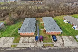 5541 Fisher Dr, Dayton, OH 45424 - Photo 1