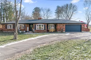 930 N Bickett Rd, Xenia, OH 45385 - Photo 1