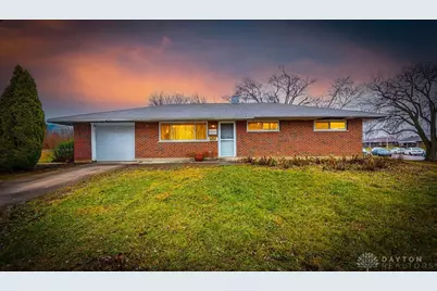 4300 Lambeth Drive, Dayton, OH 45424 - Photo 1