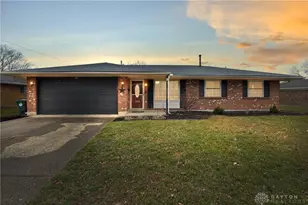 233 Grantwood Dr, Dayton, OH 45449 - Photo 1