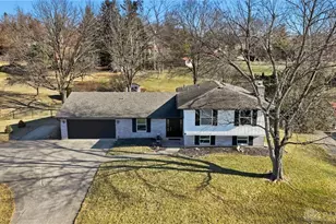 1455 Ambridge Rd, Centerville, OH 45459 - Photo 1