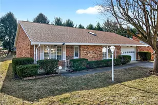 1820 Primrose Ln, Fairborn, OH 45324 - Photo 1