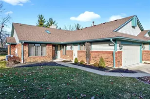 4485 Sentry Hill Ct, Beavercreek, OH 45440 - Photo 1