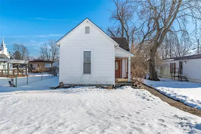 27 Cross Street, Bloomingburg, OH 43106 - Photo 1