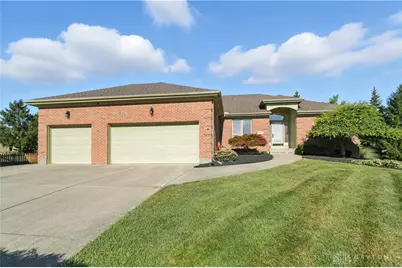 9372 Parkside Drive, Centerville, OH 45458 - Photo 1