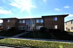 3140 Valerie Arms Dr, Dayton, OH 45405 - Photo 1