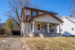423 Sandalwood Dr, Dayton, OH 45405 - Photo 1