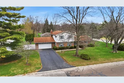 190 N Village Drive, Centerville, OH 45459 - Photo 1