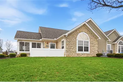 4662 Cobblestone Drive, Tipp City, OH 45371 - Photo 1