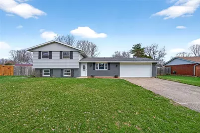 5221 Ottawa Drive, Fairborn, OH 45324 - Photo 1