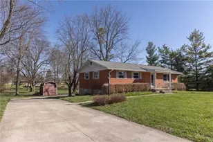 7657 Belle Plain Dr, Huber Heights, OH 45424 - Photo 1