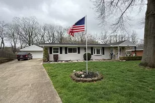 186 Pinegrove Dr, Bellbrook, OH 45305 - Photo 1