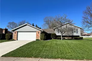 7575 Turtle Creek Dr, Dayton, OH 45414 - Photo 1