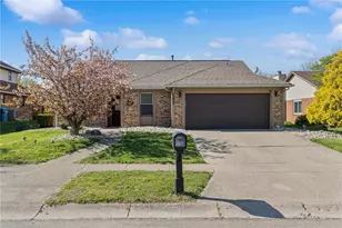 6409 Prairie Creek Ct, Huber Heights, OH 45424 - Photo 1